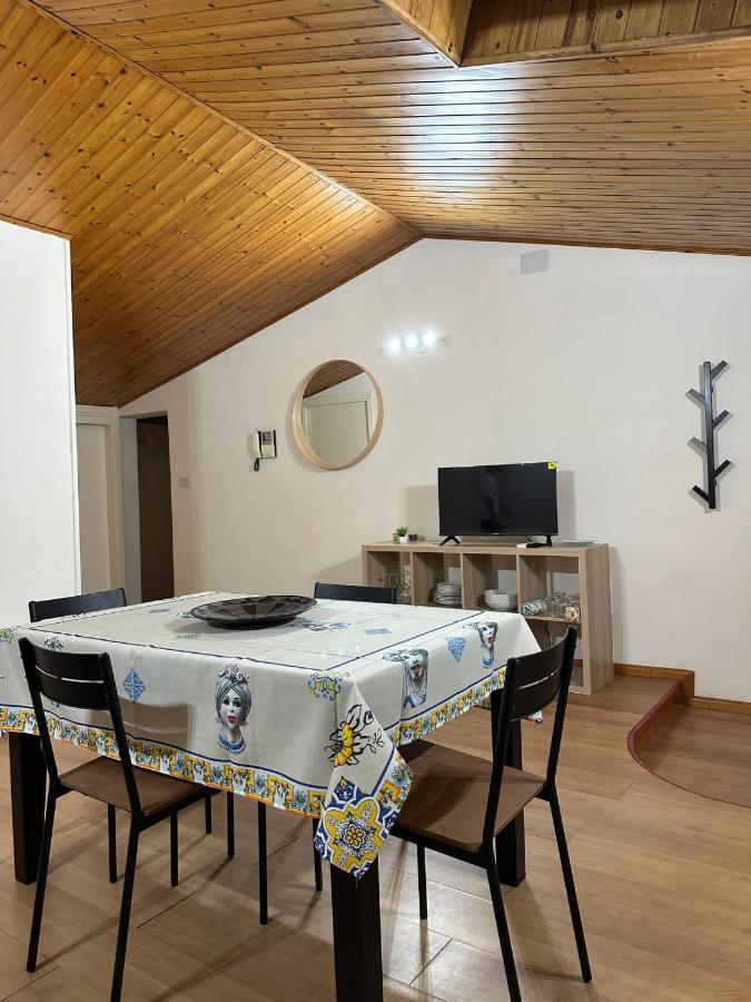 La Mansarda Di Melo Apartment Catania Ngoại thất bức ảnh